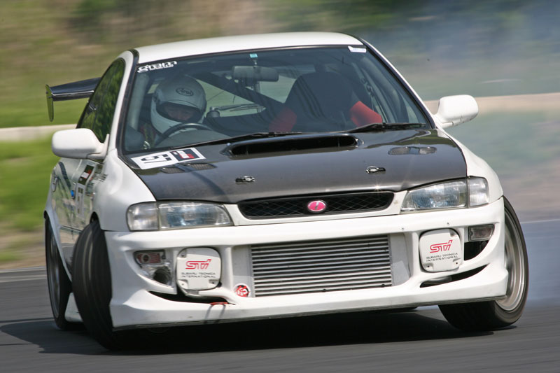 Re Drift STi asphalte